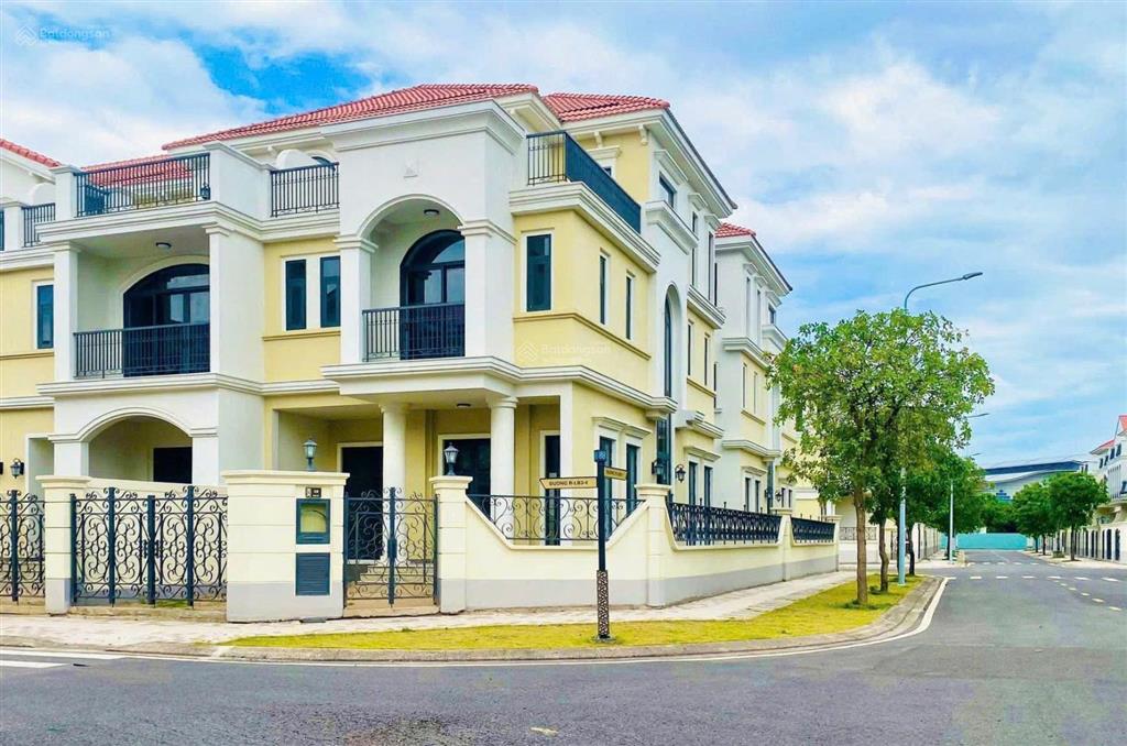 Cắt lỗ 1.7 tỷ, nhà phố 6x19.5m, valencia aqua city sẵn nhà bàn giao