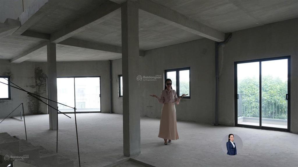 Nhà phố góc mảng xanh giá hiếm của aqua city