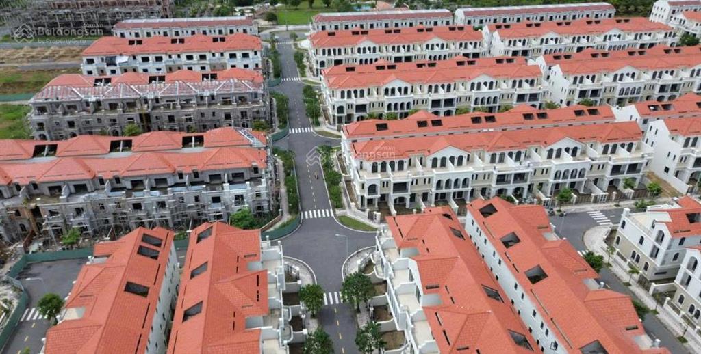 Nhà phố 5x20 chỉ 5 tỷ đơn lập 300m² còn 16.3 tỷ 200m² chỉ 10.6 tỷ!