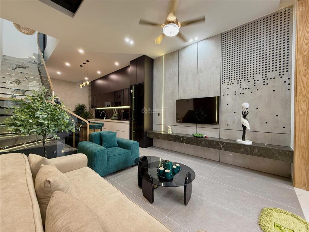 Bán nhà 3 tầng đẹp ở phường hòa khánh (phường hòa khánh bắc cũ)  tp đà nẵng