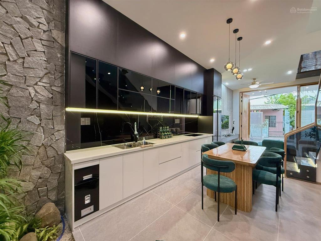 Bán nhà 3 tầng đẹp ở phường hòa khánh (phường hòa khánh bắc cũ)  tp đà nẵng