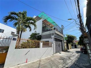 Bán nhà đẹp 2 mặt tiền ngay chợ tttp nha trang, dt 102,6m2 , hẽm ôtô 45m, giá 5ty900triệu