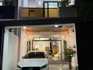 Bán nhà đẹp thị trấn diên khánh, dt 102m2, ngang 5m, dài 20,9m, hướng đông mát mẻ, giá 2tỷ670triệu.