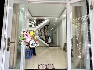 Cần bán nhà tđc hà quang 2  nha trang
 diện tích 72m2
 thiết kế nhà 3 tầng. gồm phòng thờ.