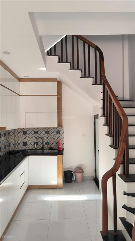 Nhà lô góc 2 mặt tiền, xây 4 tầng chắc chắn, 4 ngủ, an khánh, hoài đức, 20 m ra đường ô tô tránh