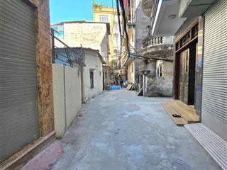 Nhà phố p. cầu giấy dt 46m2 nhà thiết kế 7 tầng, ngõ ôtô thang máy. giá chỉ 15.5 tỷ