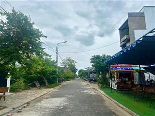 Chính chủ bán đất gần tái định cư đại học quốc gia, vị trí siêu đẹp, giá ngon !!