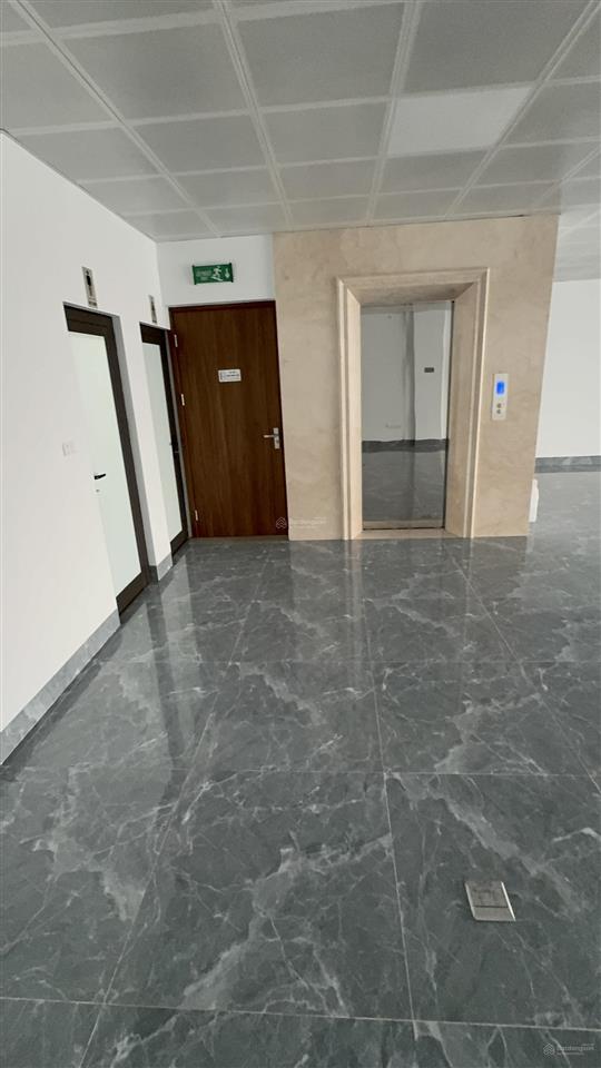 Chính chủ cho thuê làm văn phòng, cho thuê 4 tầng, 130m2/tầng