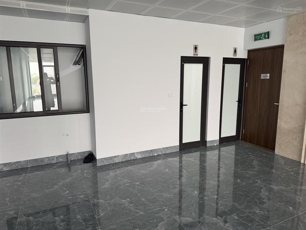 Chính chủ cho thuê làm văn phòng, cho thuê 4 tầng, 130m2/tầng
