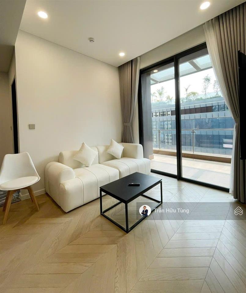 Bán căn hộ 1pn lumiere riverside 52,7m2 tòa west hướng đông nam full nt cao cấp giá chỉ 8 tỷ