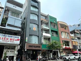 Cho thuê văn phòng tiện ích, sạch sẽ, thông sàn 95m2 giá siêu hời