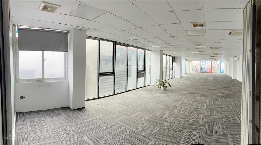 Cho thuê vp mặt tiền nguyễn trãi đối diện dự án cao xà lá, 120m2