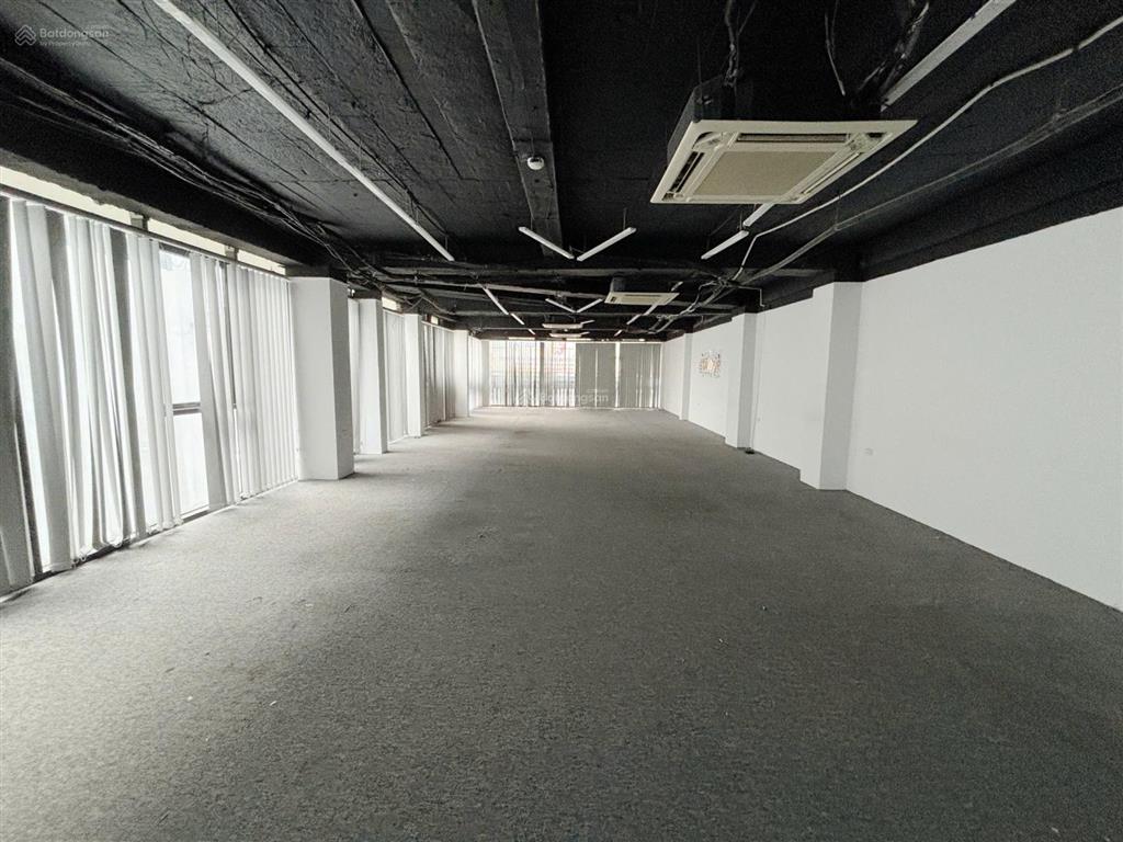 Cho thuê mặt bằng làm vp đại diện bán dự án cao xà lá nguyễn trãi 180m2