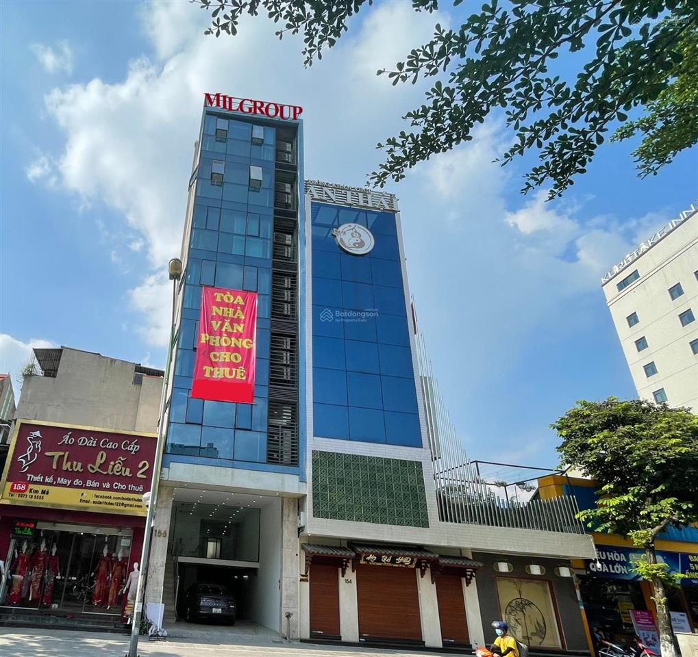 Sang nhượng văn phòng 45m2 vuông vắn tại mặt phố kim mã