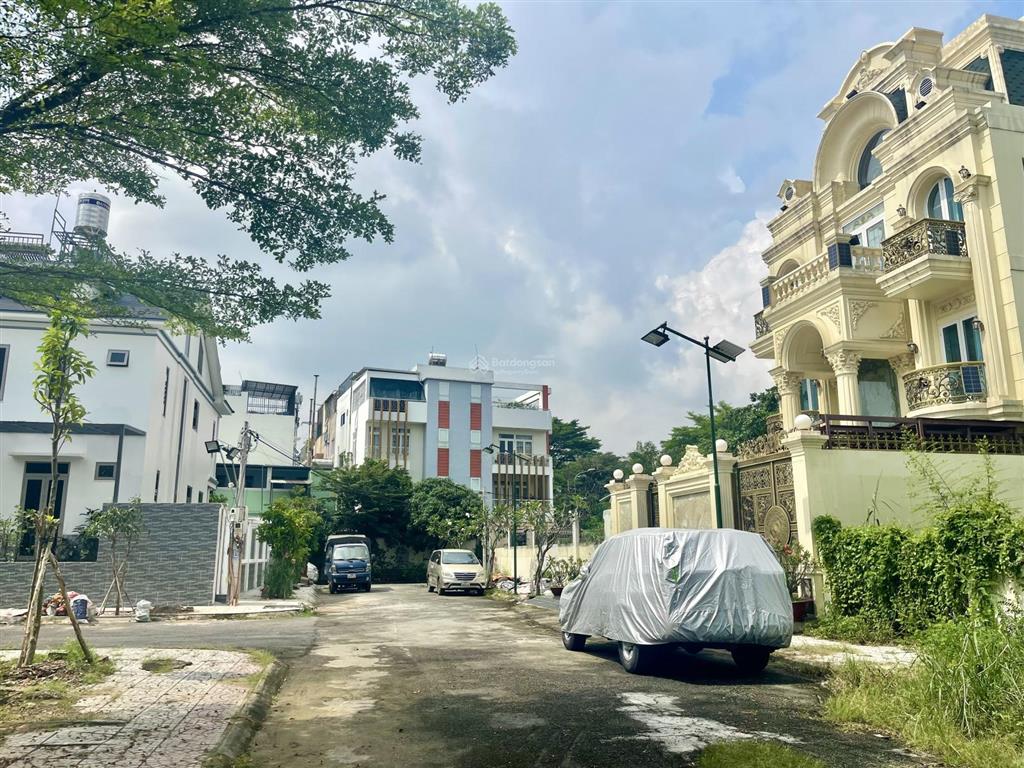 Nhỉnh 7 tỷ, bán đất tặng nhà c4, dt 120m2, hẻm xe tải ngay khu bên sông, gigamall, hiệp bình chánh