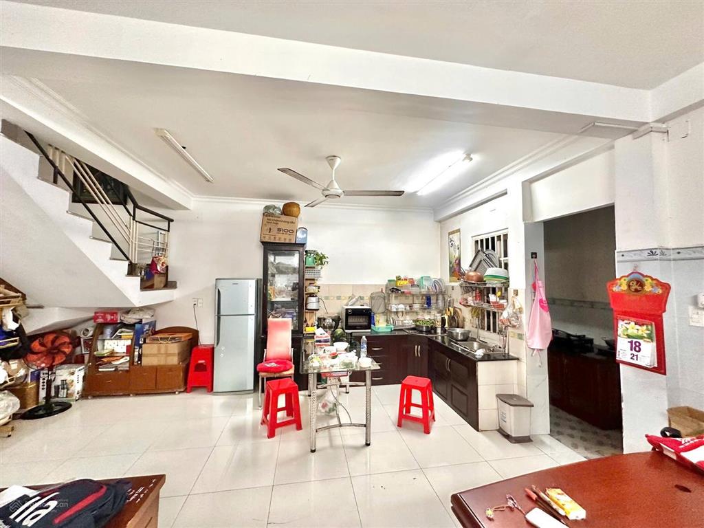 Nhà 3 tầng, ngang 6.1m, dt 100m2, đường xe tải, khu bên sông hiệp bình chánh, thủ đức, nhỉnh 11 tỷ.