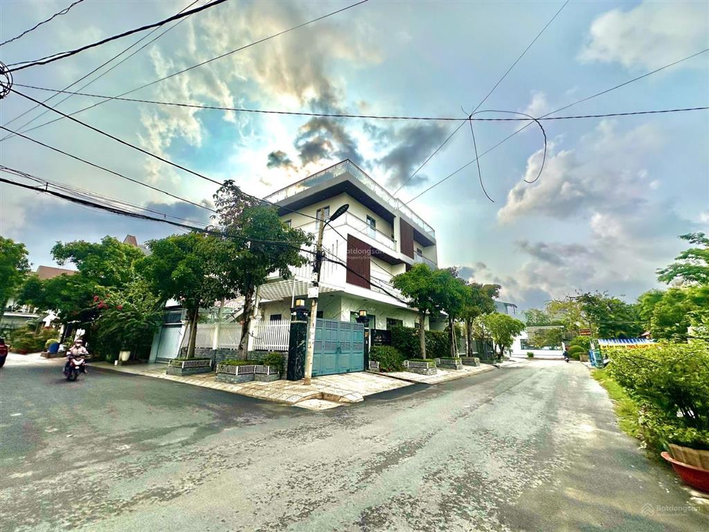 Nhà 3 tầng, ngang 6.1m, dt 100m2, đường xe tải, khu bên sông hiệp bình chánh, thủ đức, nhỉnh 11 tỷ.