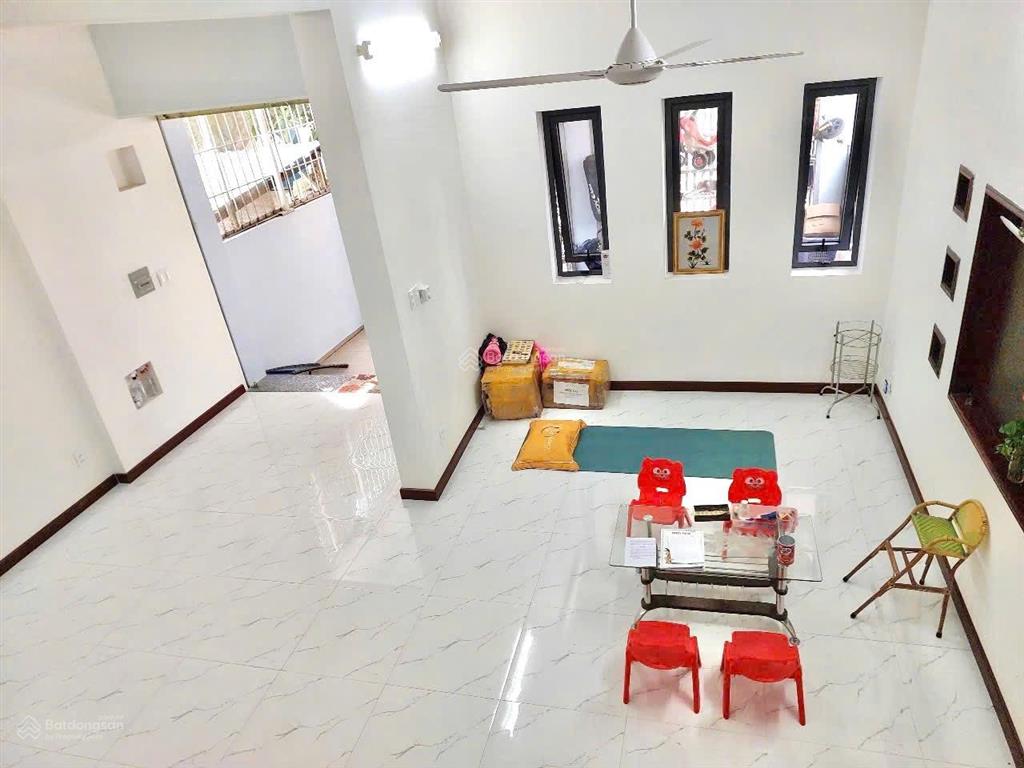 Nhà 3 tầng, ngang 6.1m, dt 100m2, đường xe tải, khu bên sông hiệp bình chánh, thủ đức, nhỉnh 11 tỷ.