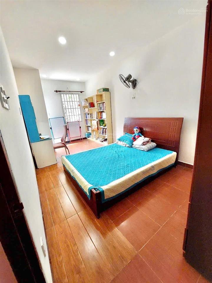 Nhà 3 tầng, ngang 6.1m, dt 100m2, đường xe tải, khu bên sông hiệp bình chánh, thủ đức, nhỉnh 11 tỷ.