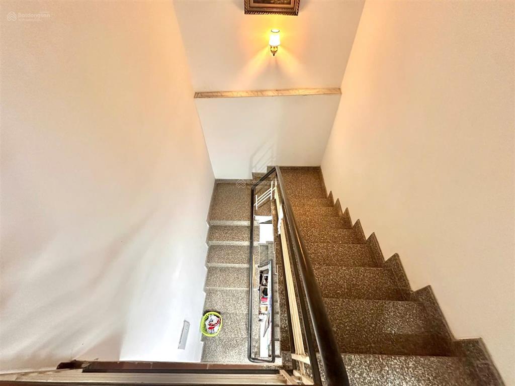 Nhà 3 tầng, ngang 6.1m, dt 100m2, đường xe tải, khu bên sông hiệp bình chánh, thủ đức, nhỉnh 11 tỷ.