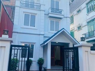 Em cần ra hàng căn biệt thự hơn 200 mét. chỉ việc xách vali về ở. giá 7 tỷ xx nhỏ
