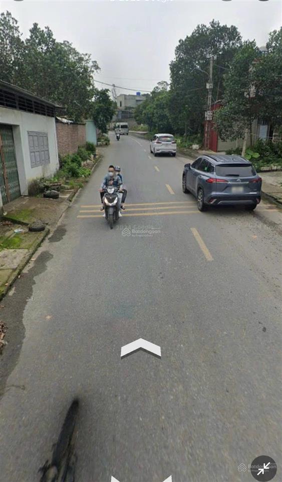 Chính chủ gửi bán lô đất trục chính liên bão  tiên du. đường xe tải chạy vi vu