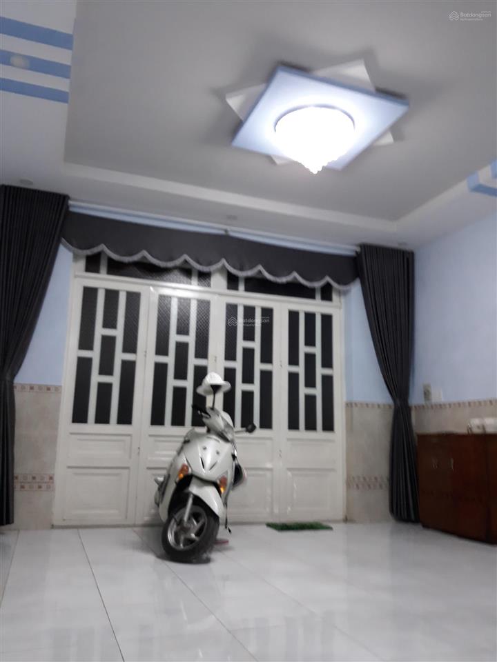 Bán nhà riêng tại đường 835b, 2,700 tỷ, 100m2, 3pn, 2wc, pháp lý đầy đủ, chính chủ, hot!