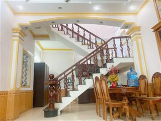 Kẹt tiền cần bán gấp nhà 1 trệt 1 lầu linh xuân, thủ đức, giá giảm 800tr