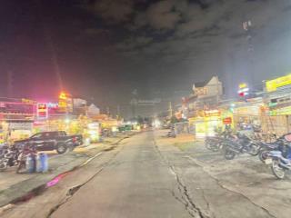 Chỉ 43tr/m, quá rẻ
lô đất mặt tiền đường ống nước, ngay khu ẩm thực vũ đại, sát đường tô vĩnh