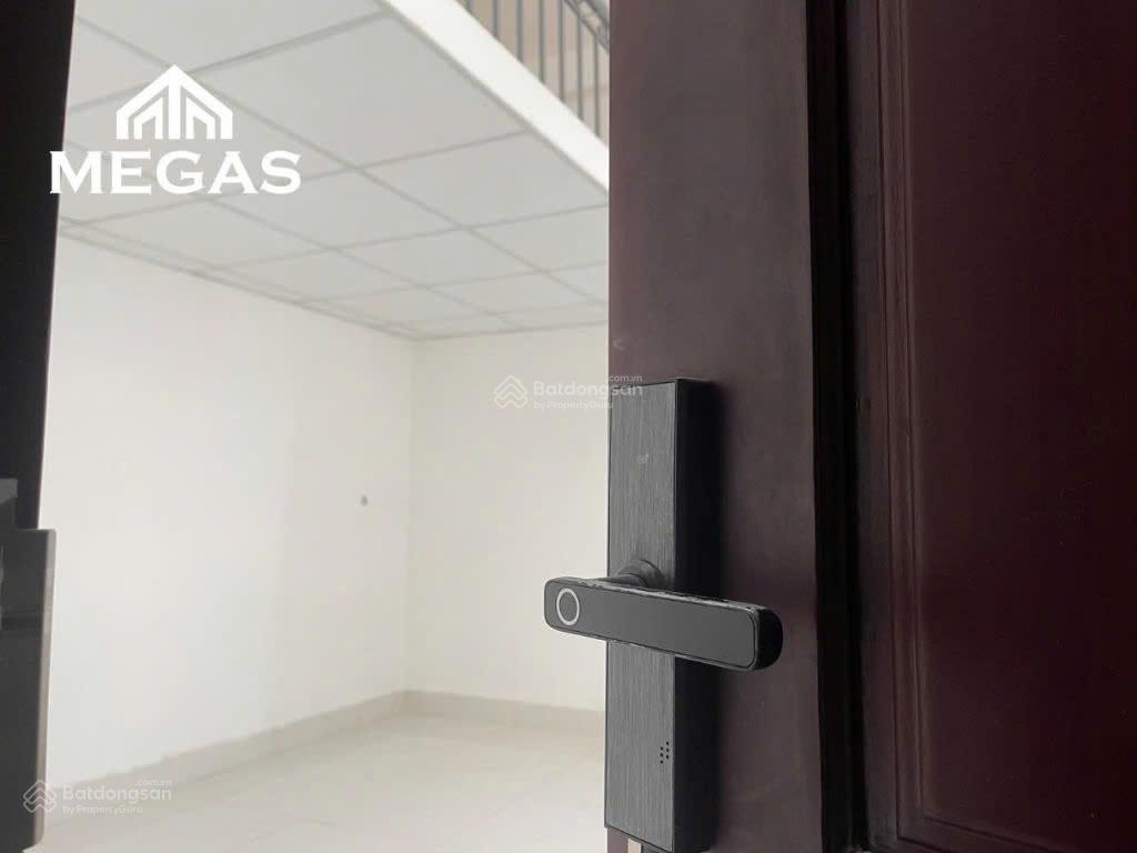 Phòng trọ có gác, cửa sổ trời  ngay đường hoàng diệu 2, kha vạn cân làng đại học