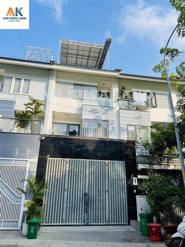 Bán gấp nhà mặt phố liền kề 3 lầu khu dân cư đồng bộ p. phước long b quận 9 100m2