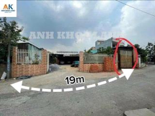 Quỹ đất lớn 1000,3m2, thích hợp làm kho, xây biệt thự  ngang 20m nở hậu 25m  77 tỷ (tl)