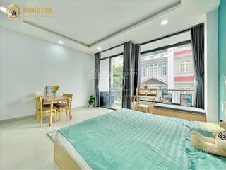 Cho thuê căn hộ dịch vụ, có ban công, máy giặt riêng