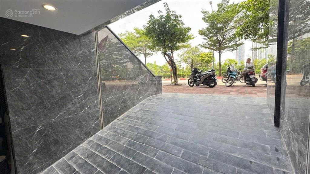 Cho thuê nhà văn phòng tại trần vỹ, 100 triệu, 80m2, hàng hiếm giá tốt