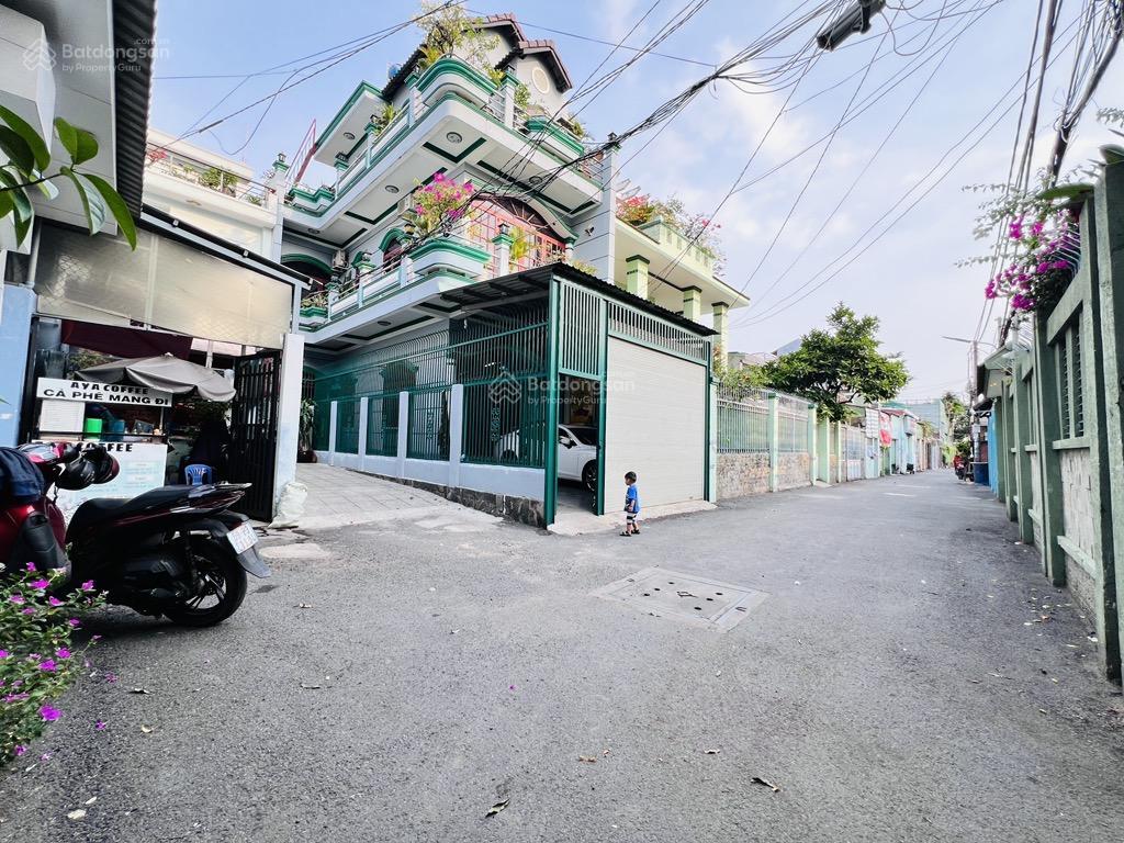 Định cư gấp bán nhà hẻm xe hơi tránh 8m phan văn hớn, quận 12