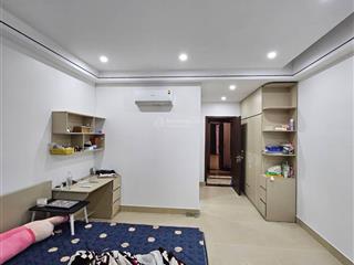 Siêu phẩm 6 tầng thang máy  nhà mới toanh oto 7 chỗ vào gara  3 bước ra oto vị trí hiếm long biên