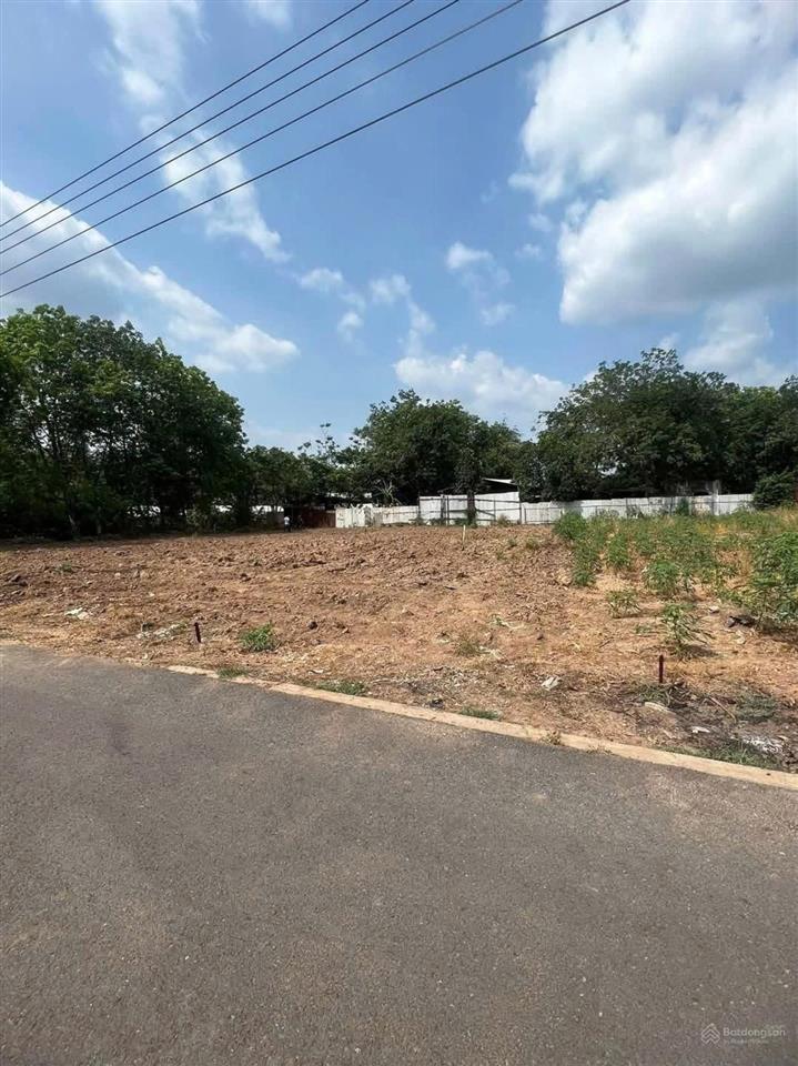 Bán gấp lô đất mặt tiền đường đất dh519