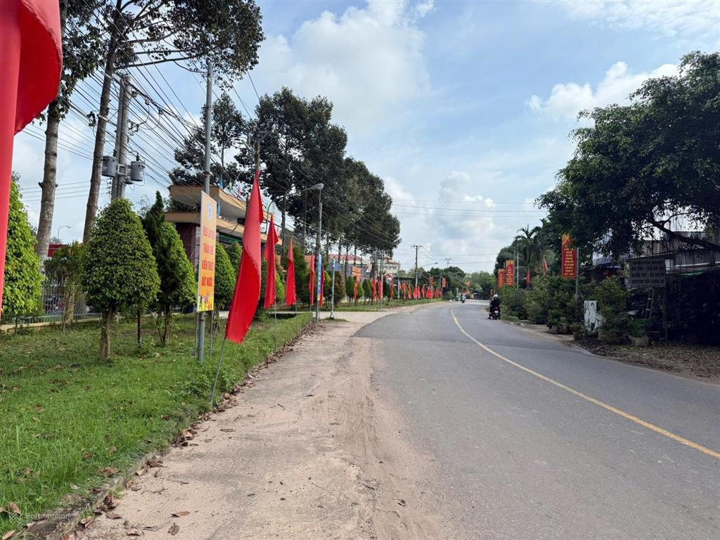 Bán gấp lô đất mặt tiền đường đất dh519