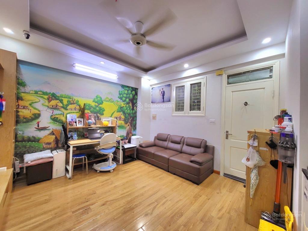 Bán chcc toà b10 nam trung yên, 50m2, 4.1tỷ, 2pn, 1wc.