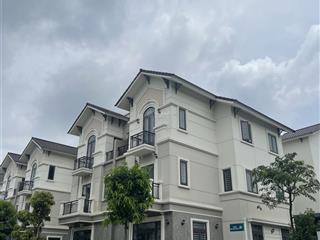 Bán gấp biệt thự vip centa city chính chủ, hướng nam, pháp lý chuẩn.