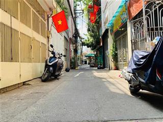 Nhà ngộp 2 mặt hẻm oto tới nhà, ngang 4m ở bạch đằng, bình thạnh kiếm không có căn thứ 2.