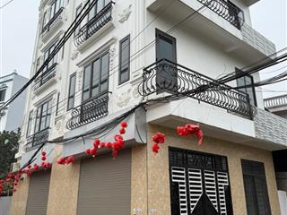 Siêu hiếm lô góc ô tô đỗ nhà ngõ xe tải nhà mới phú lương hà đông. giá 5tỷ2.