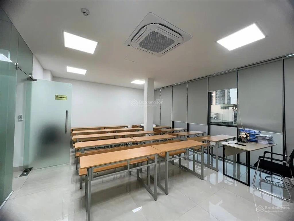 Bán nhà đường khuất duy tiến 71 m2 x 9 tầng, mặt tiền 7 m, ô tô tránh, 42 tỷ