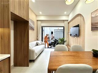 Nhà đẹp kts thiết kế giáp quận 1  đ. lê văn duyệt  28m2  3 tầng, 3 pn  full nội thất  4.75 tỷ