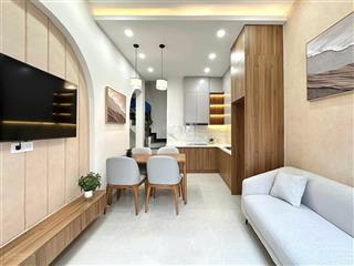 Nhà đẹp kts thiết kế giáp quận 1  đ. lê văn duyệt  28m2  3 tầng, 3 pn  full nội thất  4.75 tỷ.