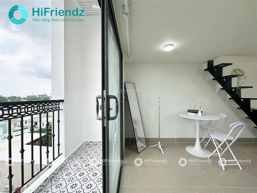 Chdv ban công duplex full nội thất  long trường