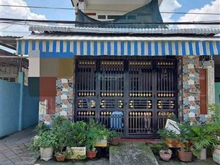 Nhà 1 trệt 1 lầu và 5 phòng trọ đang cho thuê gần chợ, an phú tây  tphcm