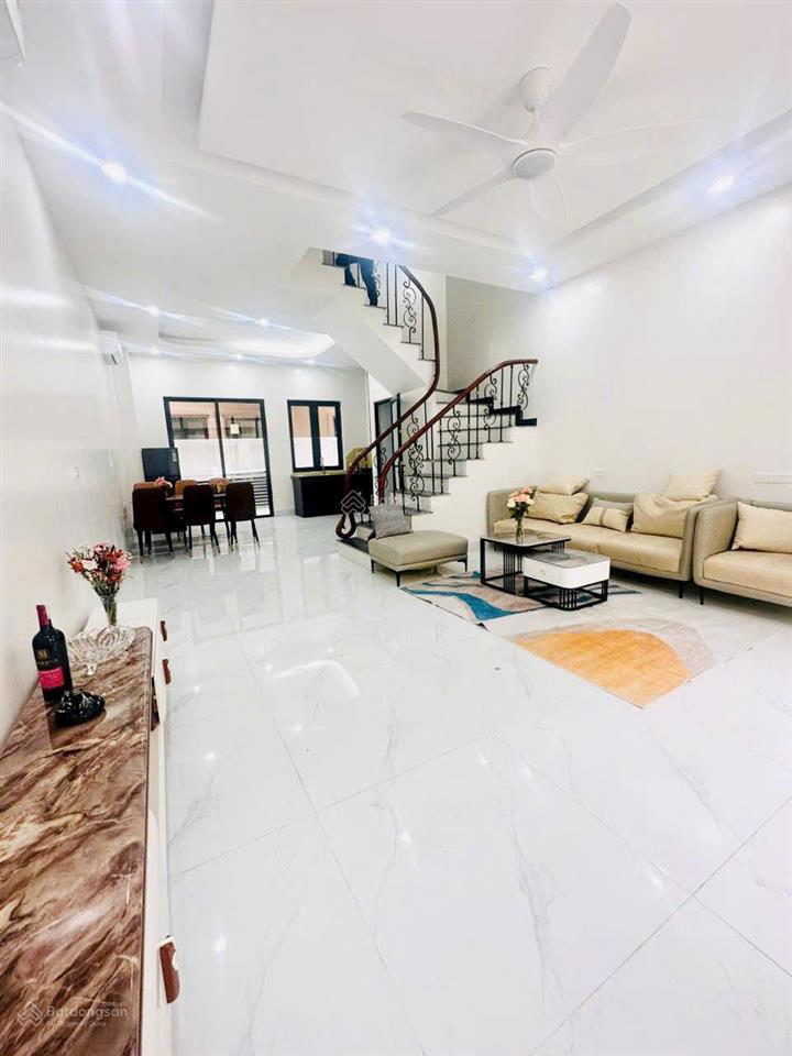 Cho thuê liền kề sao biển 91 m2, giá chỉ từ 8tr, hoàn thiện cơ bản tại vinhomes ocean park 2