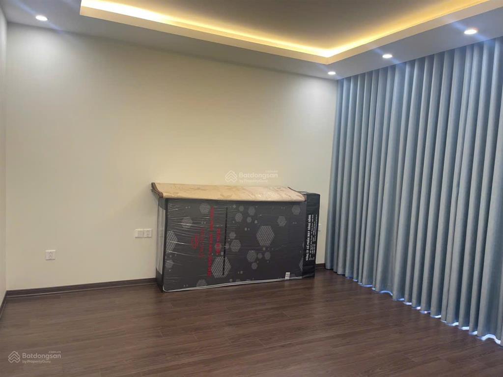 Cần cho thuê văn phòng đẹp tại vinhomes ocean park 3, giá chỉ 12 triệu vnd/th, 120 m2
