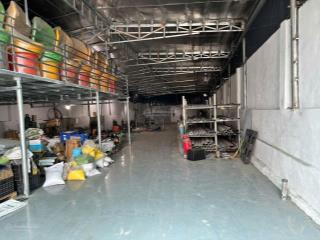 Siêu phẩm nhà xưởng xã tự nhiên  đẹp như mới giá sốc diện tích 800m2 nền bê tông ch